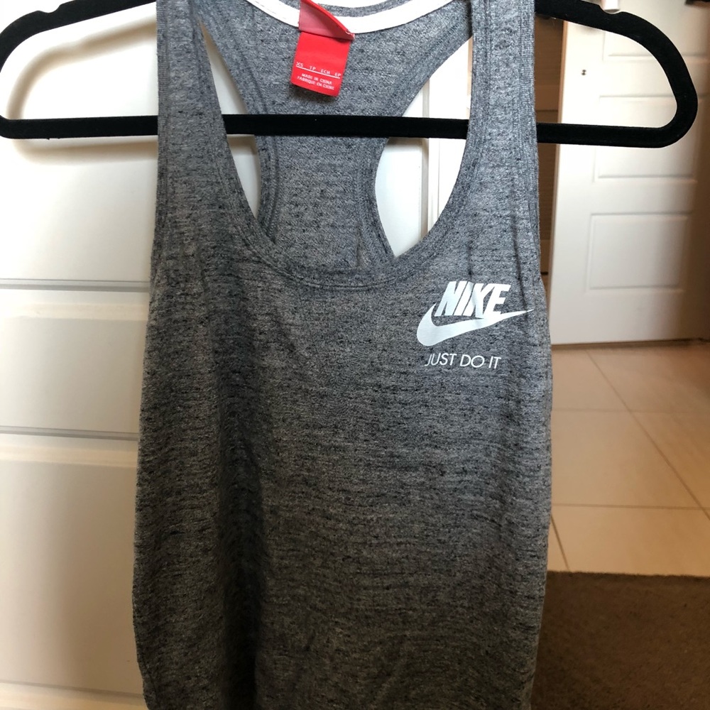 Nike workout tank